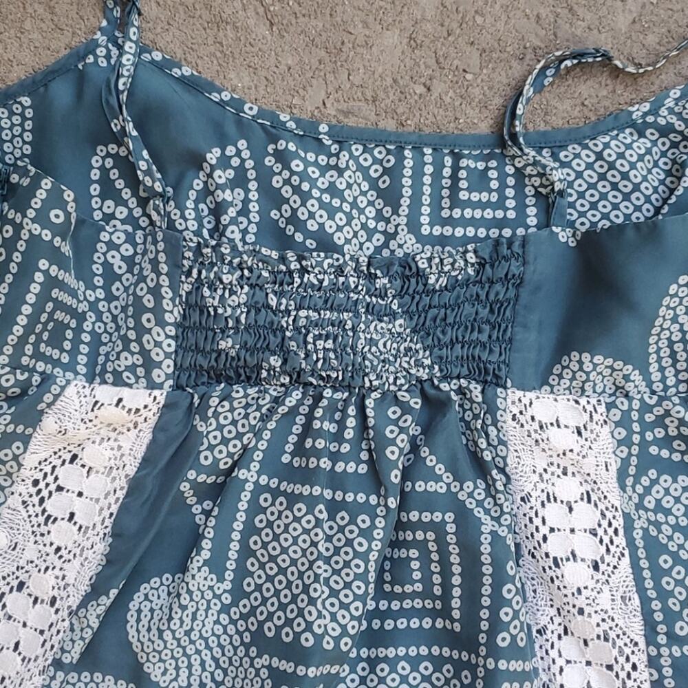 BCBGMaxAzria crochet trim silk camisole tank teal blue green white small - Picture 6 of 6